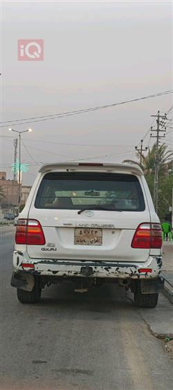 تۆیۆتا لاند کروزەر